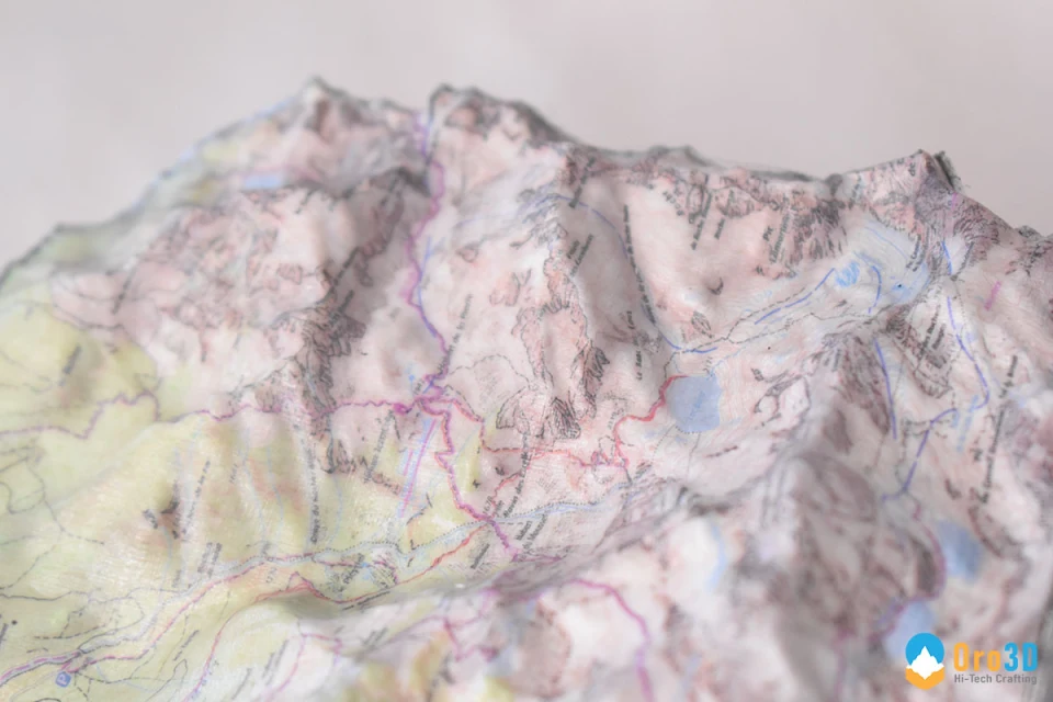 Cartes topographiques en relief